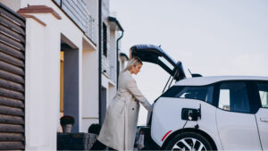 Read more about the article EV Chargers Explained: Hotels Benefiting from Surge in EV Popularity