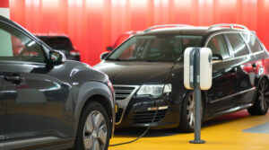 Read more about the article Universal EV Chargers: Navigating the Complexities of e Mobility for a Sustainable Future